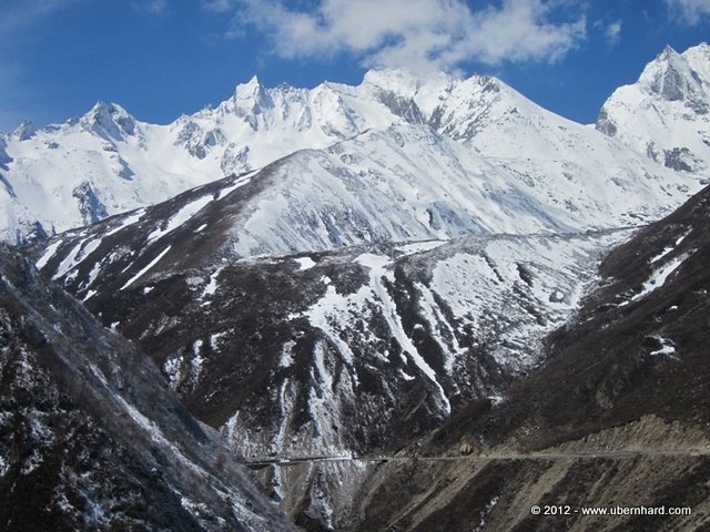 Moving up into the Tibetan Himalayas - It's a great feeling.<br />
